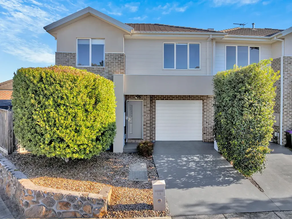 13 Taronga Way, South Morang, VIC 3752