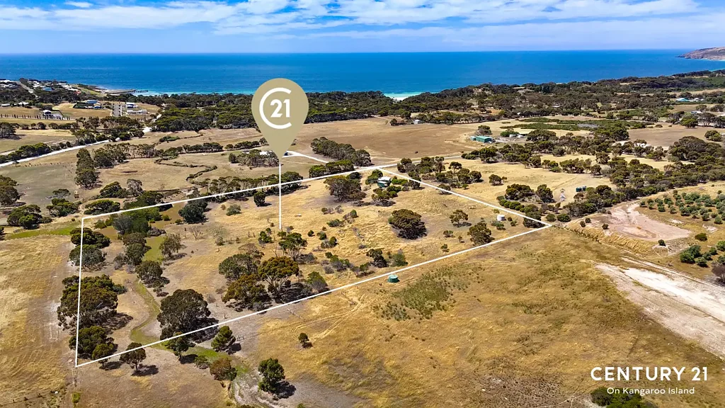 Emu Bay Beautiful Emu Bay! Small Acres 3.439 Ha (8.49 acres)