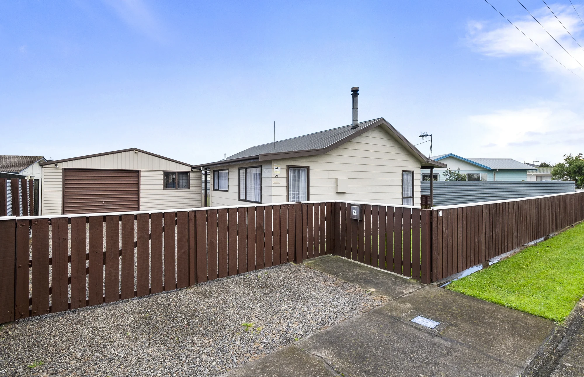 Bunnythorpe 2બેડરૂમ Affordable, tidy, village living!