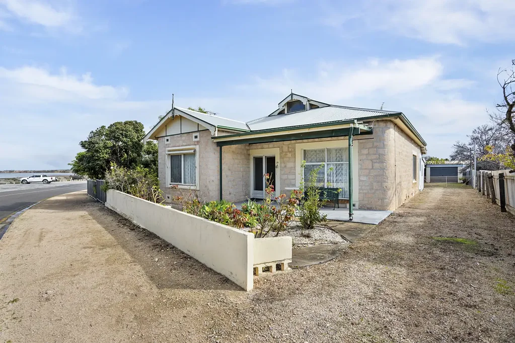 Beachfront living in the heart of Stansbury