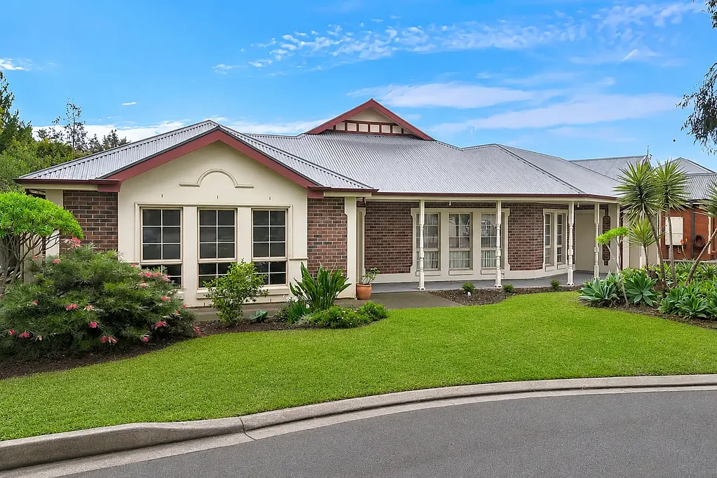 Mawson Lakes 5બેડરૂમ Family Sized in Tranquil Lakeside Setting