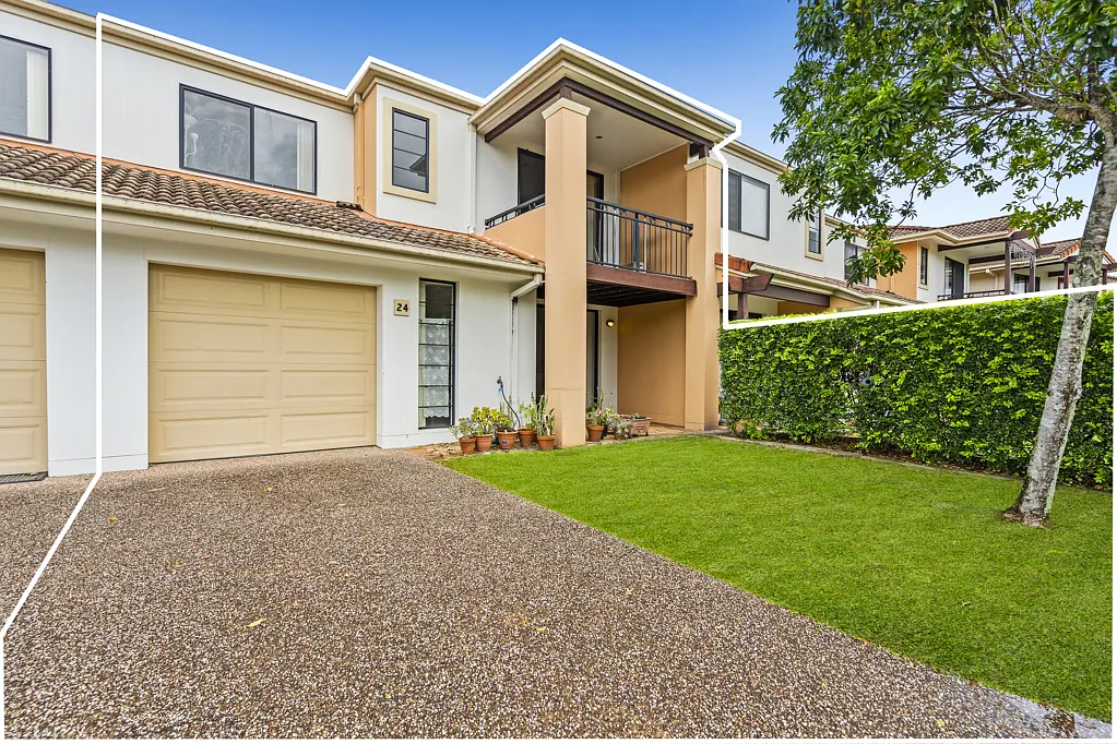 24/302 Christine Avenue, Varsity Lakes, QLD 4227