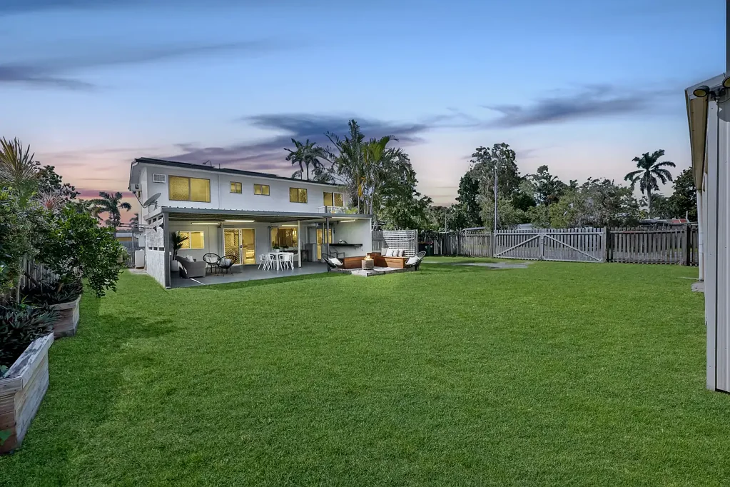35 Banksia Avenue, Andergrove, QLD 4740