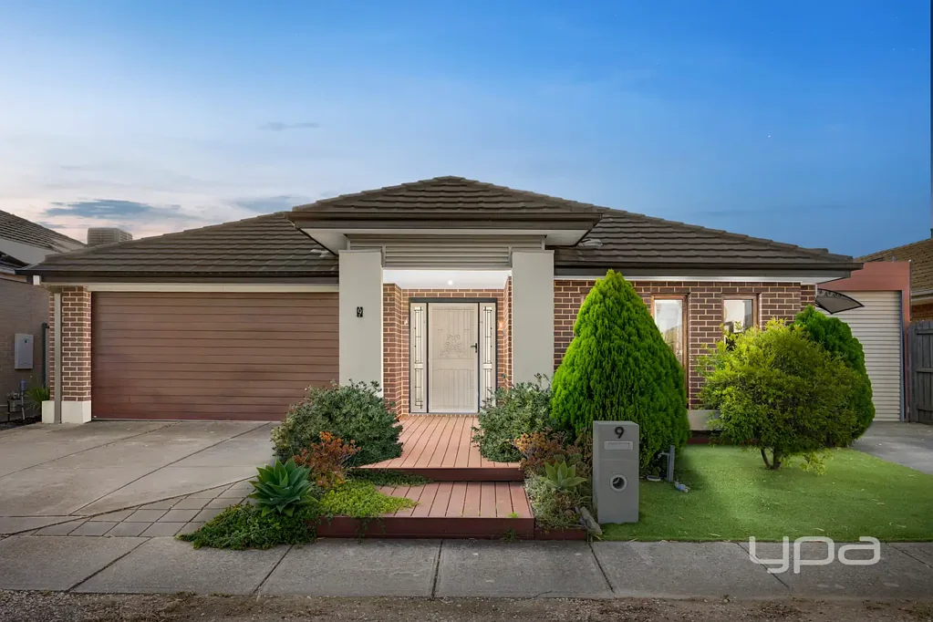 Point Cook 4ਬੈੱਡਰੂਮ North-East Facing Henley Ex-Display with Unmatched Features !!