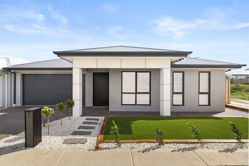 Fraser Rise 4Phòng ngủ A Custom-Built Statement of Luxury, Style & Family Living