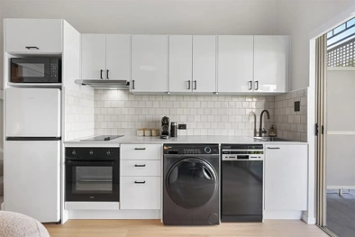 85 Deakin Street, Kangaroo Point, QLD 4169, 2房, 2浴, Unit