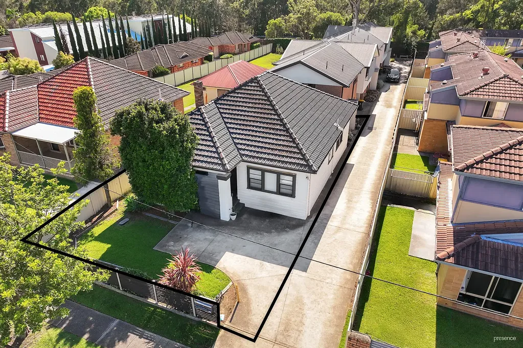 1/285 Sandgate Road, Shortland, NSW 2307