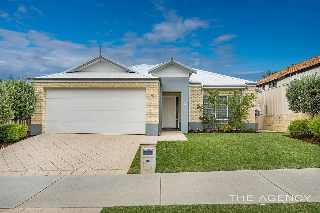 Jindalee 4ห้องนอน Stunning Coastal Living in Sought After Jindalee Beachside Estate