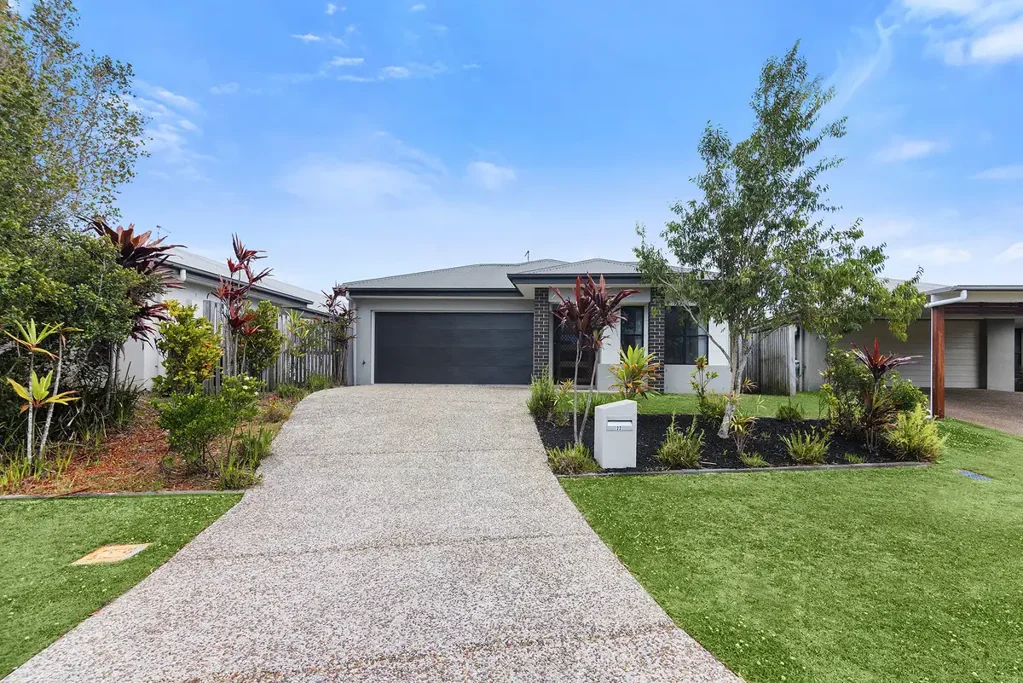 Coomera 4ਬੈੱਡਰੂਮ MODERN FAMILY LIVING IN A PEACEFUL COOMERA POCKET