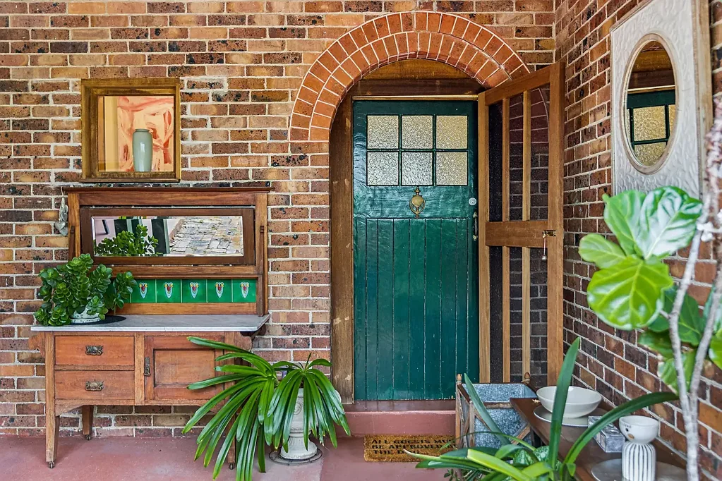 15 Magee Street, Graceville, QLD 4075
