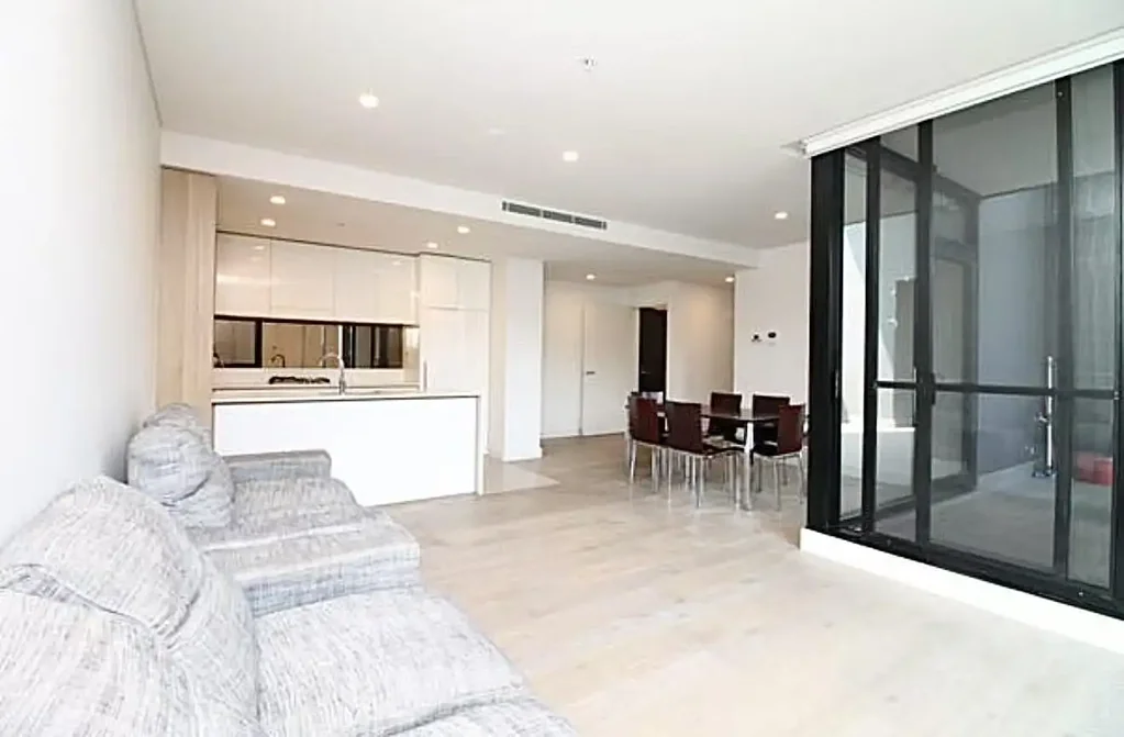 Spacious 3-Bedroom Apartment with 3 Bathrooms & 2 Parking Spaces in Wentworth Point