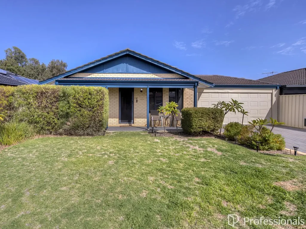 4 Brolga Grove, Seville Grove, WA 6112