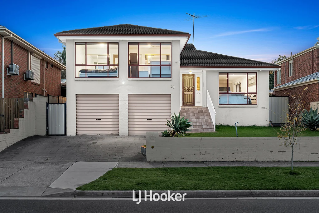 38 Eleanore Crescent, Hallam, VIC 3803