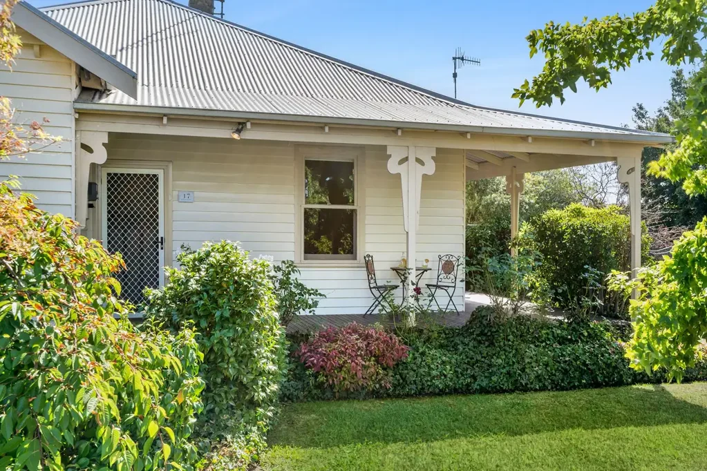 17 Fulton Street, Colac, VIC 3250