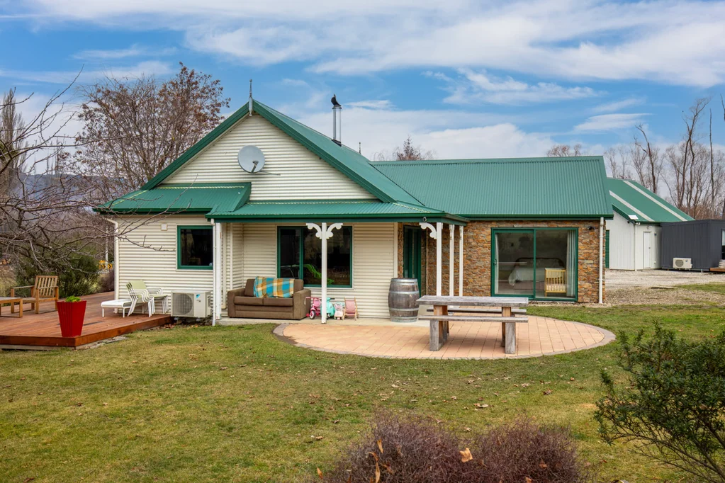 8 Letts Gully Road, Alexandra, Central Otago, Otago