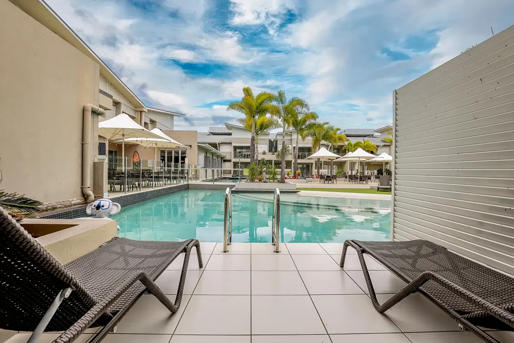 Agnes Water 1 Bedroom Attractive Direct Pool Access Studio in the Stylish Lagoons 1770 Complex!