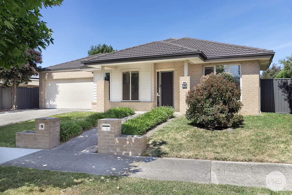 30 Lawrie Drive, Alfredton, VIC 3350