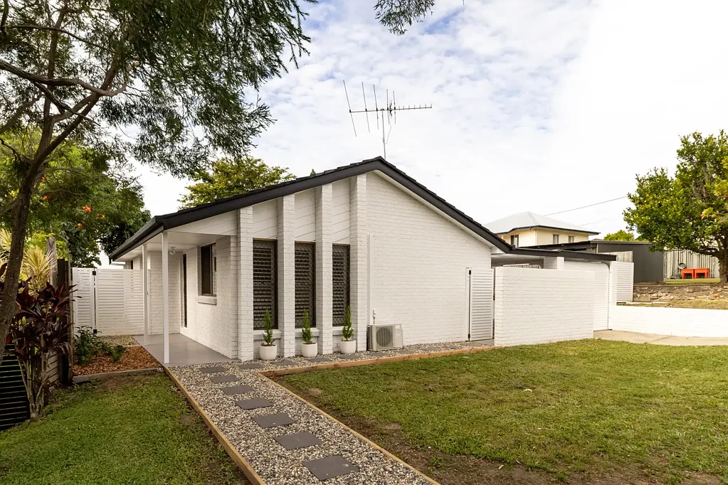 27 Handcroft Street, Wavell Heights, QLD 4012