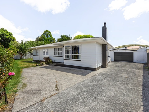Deanwell 4房  Freehold 4 bedroom Home!