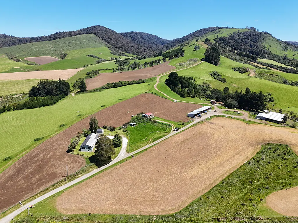 Wyndham Surrounds  Attractive and appealing first farm