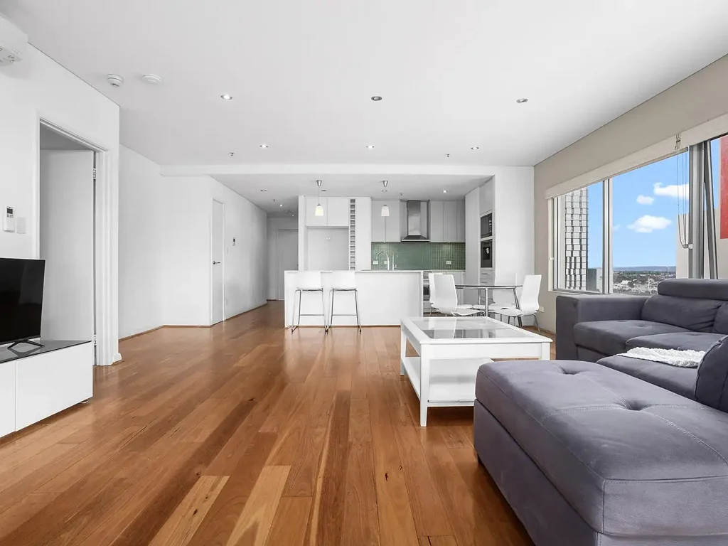 SPACIOUS AND MODERN INNER-CITY LIVING