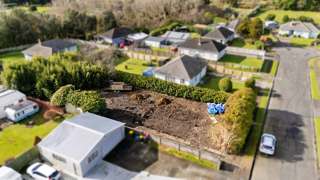 Hawera Affordable Section with Services