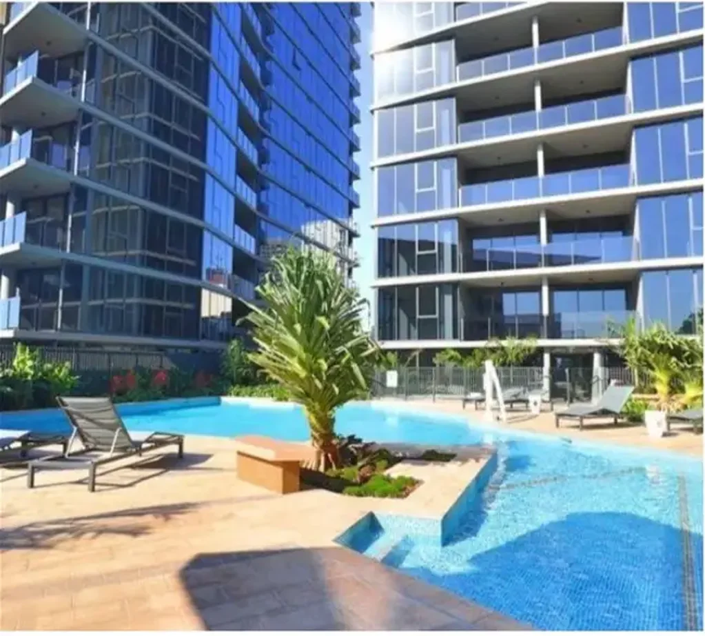 A Stylish Dual-Key Apartment Located in The Heart of Brisbane