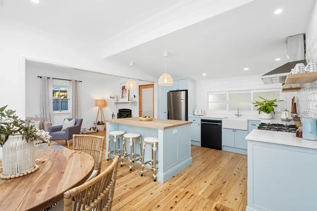Ourimbah 3ห้องนอน Beautifully Renovated Wholesome Cottage Charm with Exceptional Outdoor Space