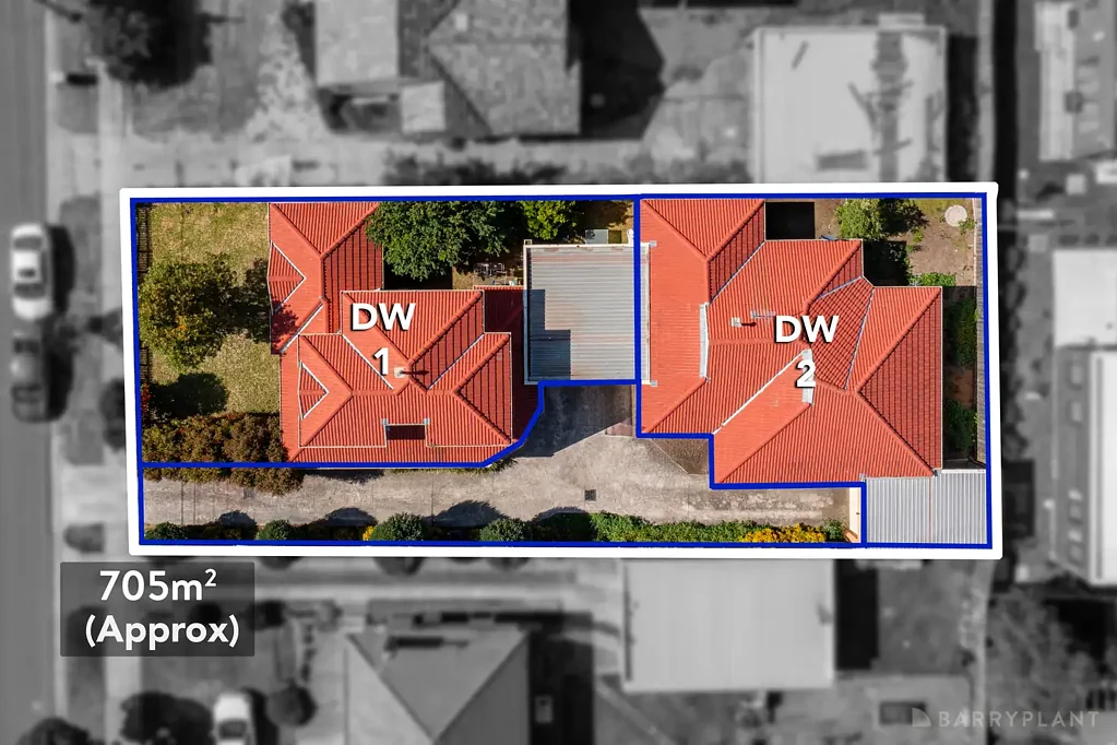 Clayton 6ਬੈੱਡਰੂਮ TWO UNITS ON ONE TITLE – WALK TO MONASH UNIVERSITY – PREMIUM DUAL-INCOME OPPORTUNITY ON 705M2 (APPROX.)