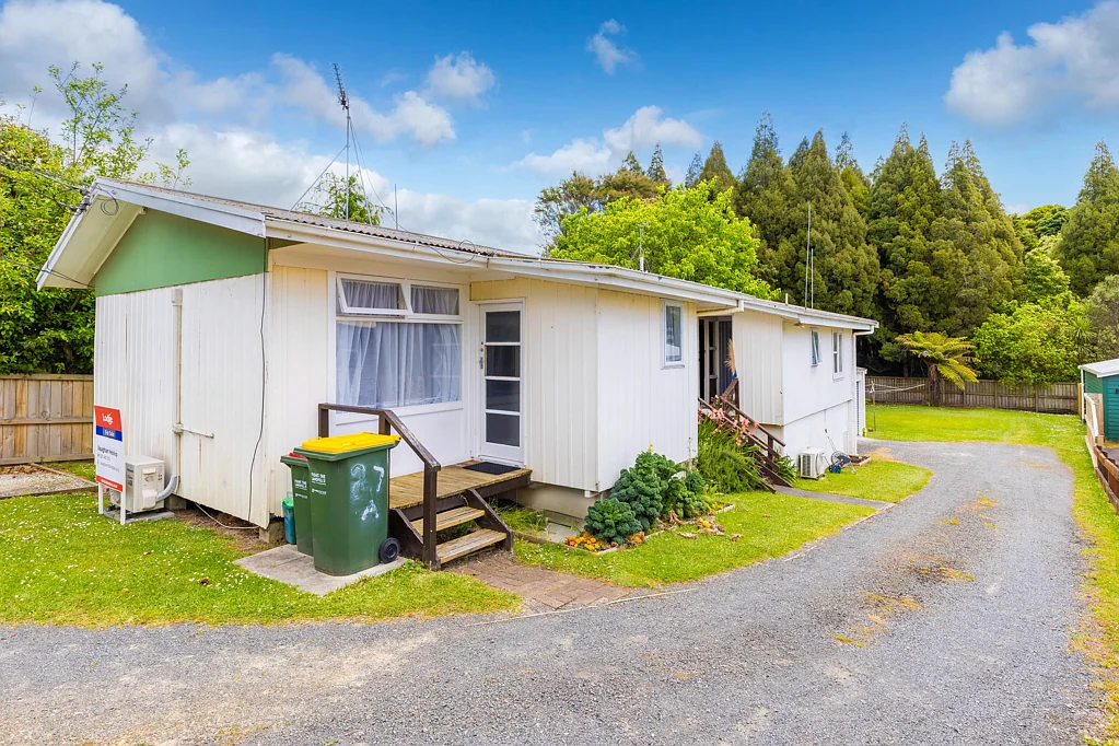 27A Kingsway Crescent, Forest Lake, Hamilton, Waikato