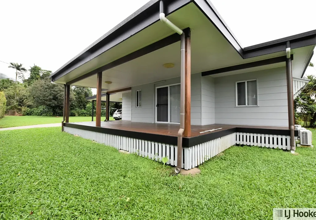 Tully 3कमरा Freshly Renovated, Move-In Ready & Set on a Spacious Corner Block