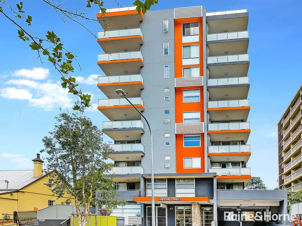 2 Bedroom Unit In The Heart Of Parramatta!