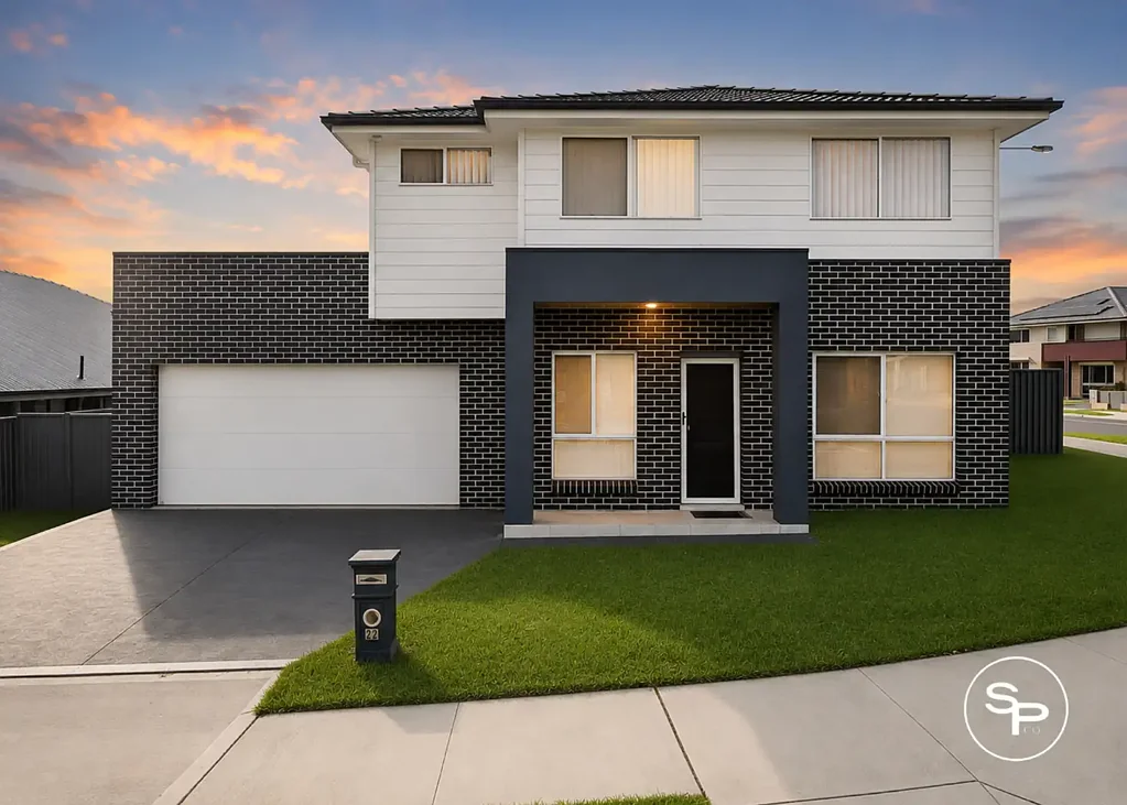 Modern 5-Bedroom Home with Solar & EV Charger