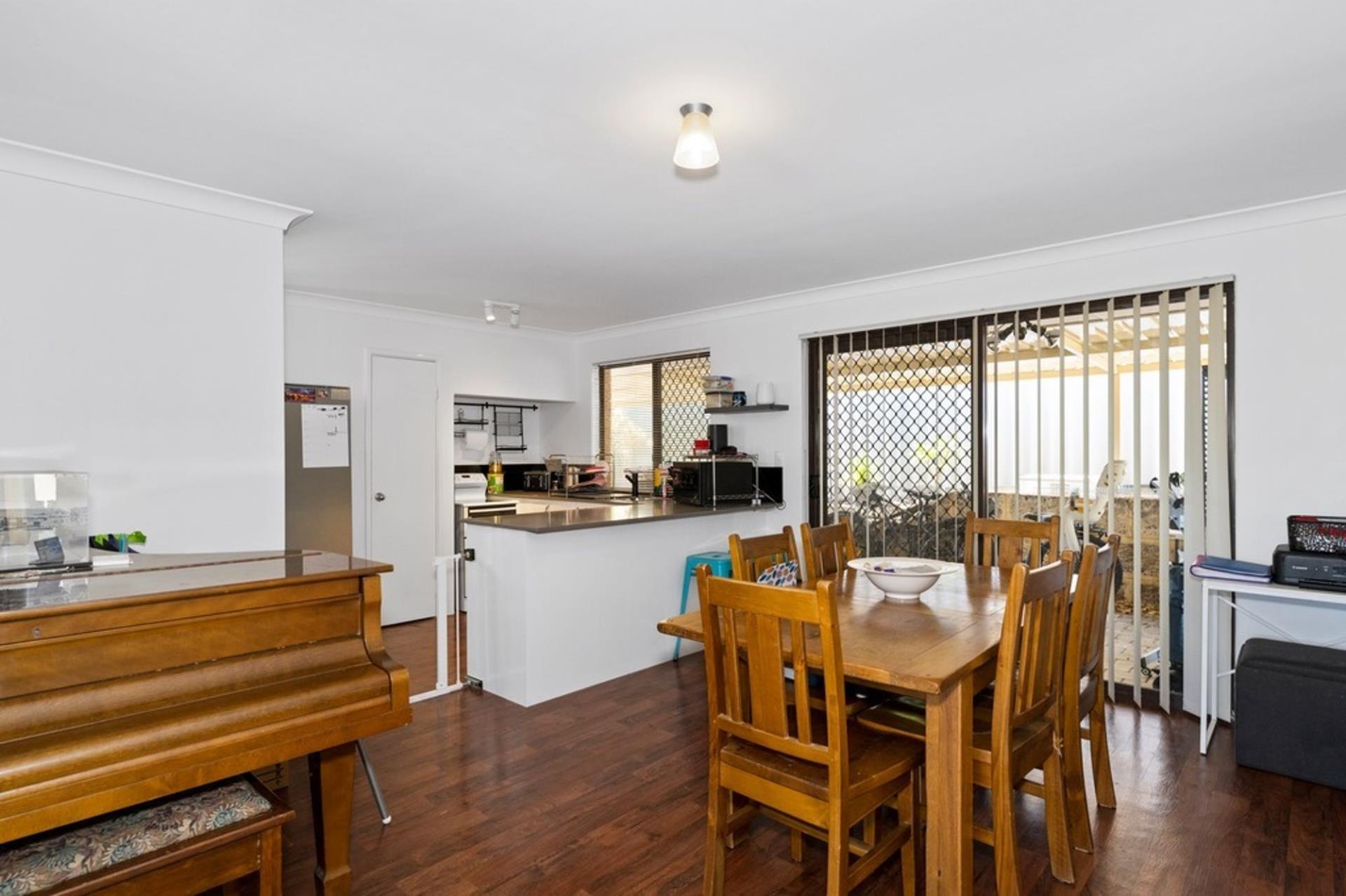 6 GOULD PL, PARMELIA WA 6167, 0 habitaciones, 0 baños, House