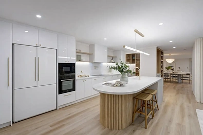 Ormiston 5 Bedroom Luxury Family Living Redefined in Ormiston - Designer Renovation with Poolside Entertaining