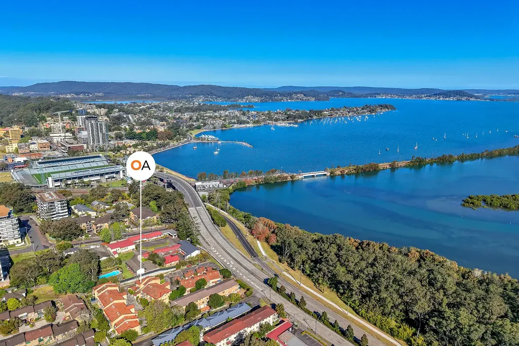West Gosford 2 Slaapkamer Spacious, Freshly Updated & Perfectly Positioned