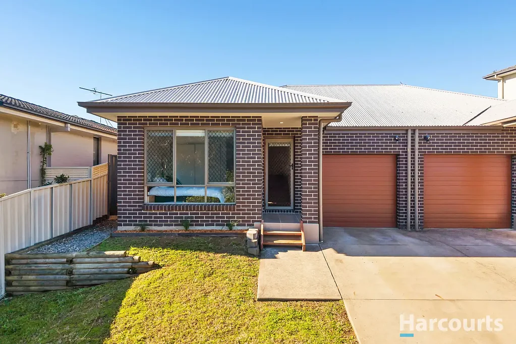 Fletcher 3Moenga Torrens Title Duplex Offering Low-Maintenance Living