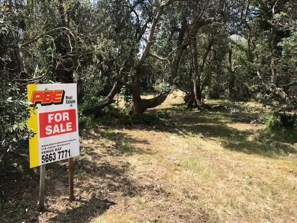 Venus Bay Flat Block and Ideal Location