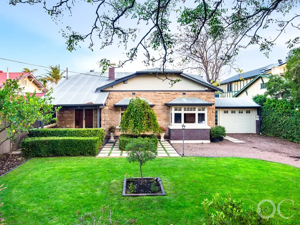 Charming c.1925 Freestone-Fronted Character Bungalow with Pool & Spa