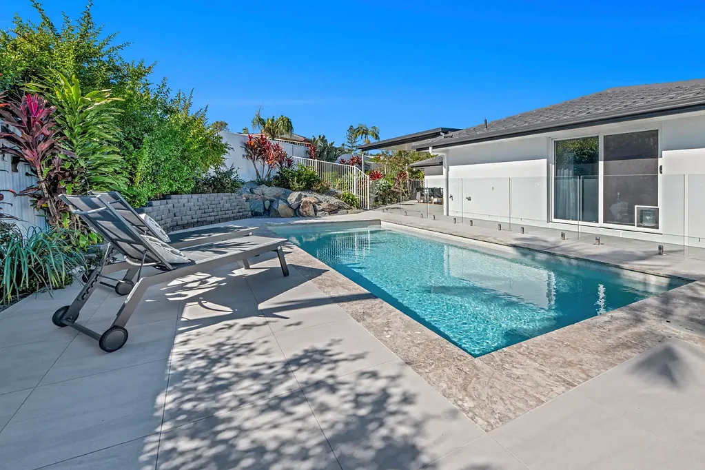 3 Carrabean Avenue, Ashmore, QLD 4214