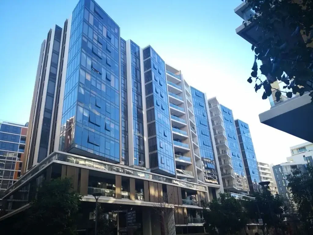 Near New Fully Furnished 1-Bedroom Plus Study Apartment is Located On Level 6 With East Aspect