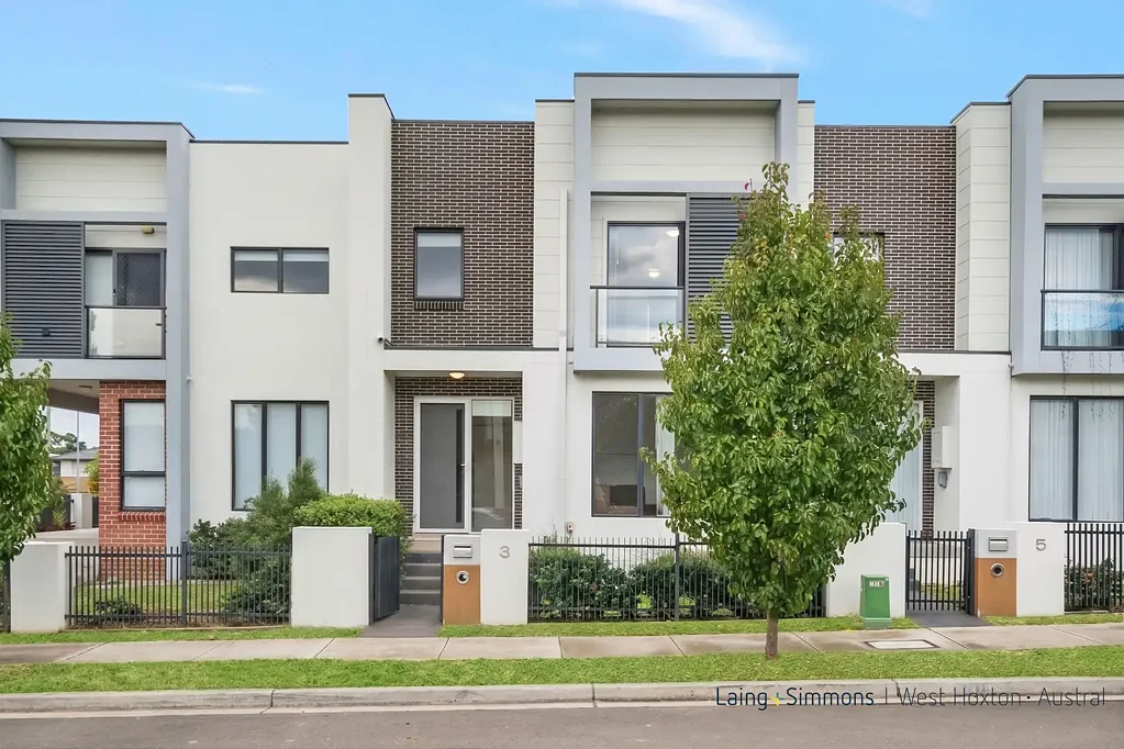 Austral 4Kwarto Luxurious Four Bedroom Terrace Home!