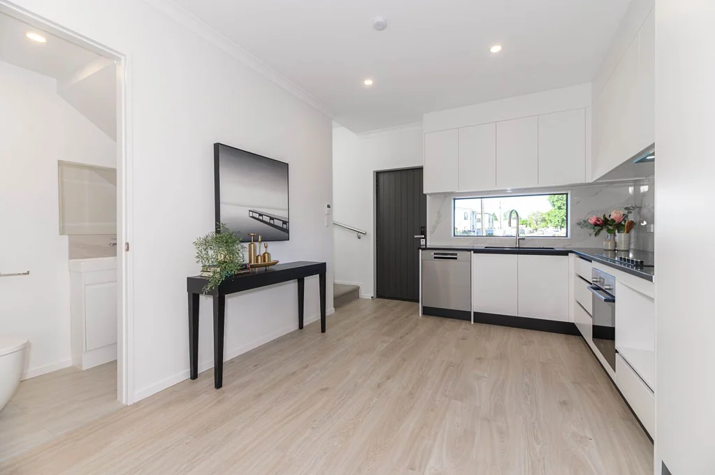 Papatoetoe 2房  Brand New Home In The Heart of Papatoetoe