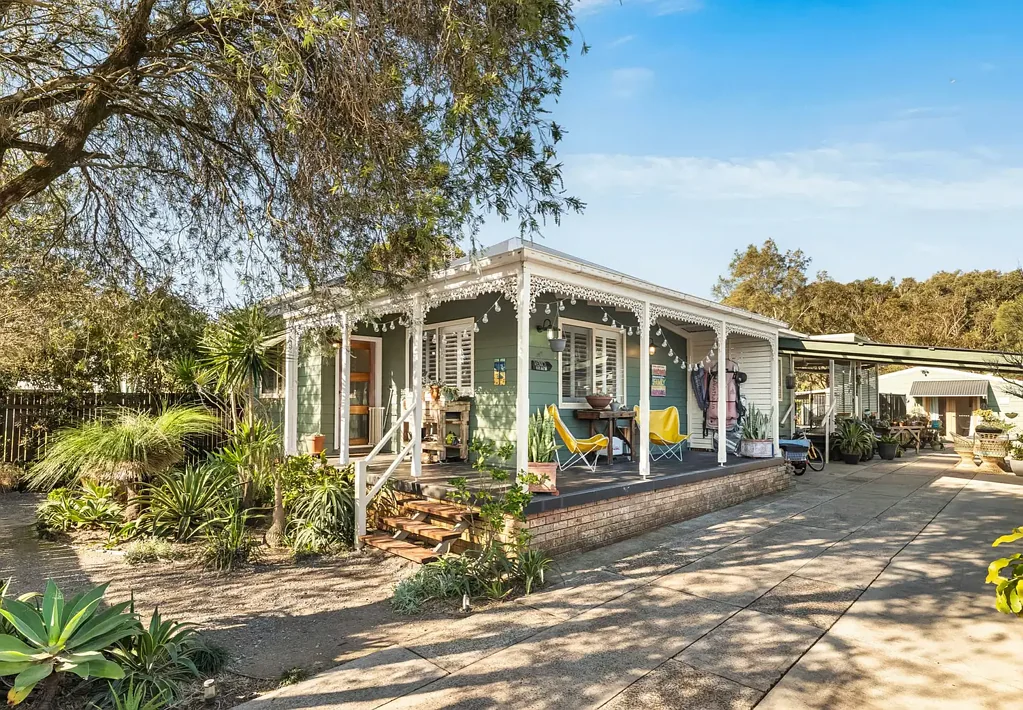 Anna Bay 4બેડરૂમ Coastal cottage with pool + separate self-contained studio