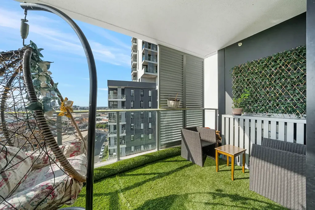 Liverpool 2 Slaapkamer 114sqm Corner Apartment with Triple Balcony