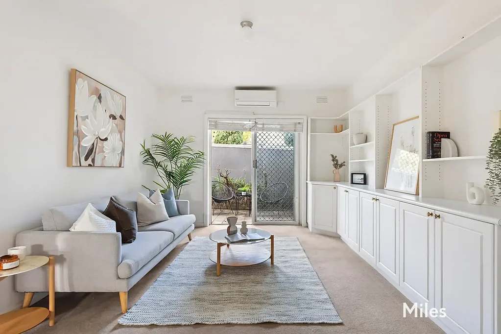 2/241 Waterdale Road, Ivanhoe, VIC 3079
