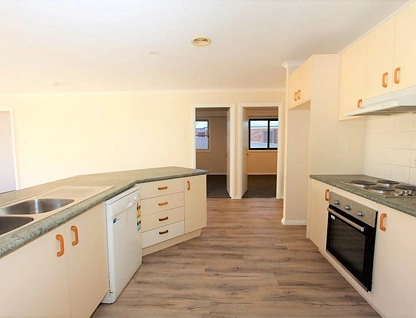 82 Osborne Avenue, Bathurst, Central Tablelands, 4房, 2浴, House