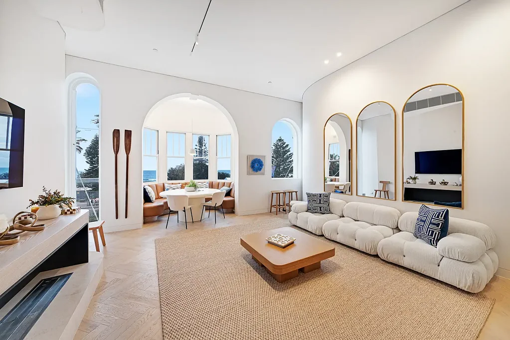 Beachfront Luxury – Fully Furnished Three-Bedroom Apartment with Parking
