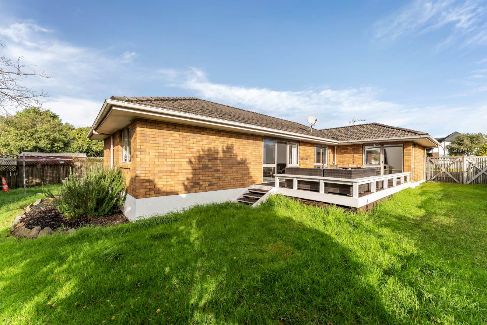 8 Crescent Hills Court, Northpark, Auckland - Manukau, 4部屋, 2バスルーム