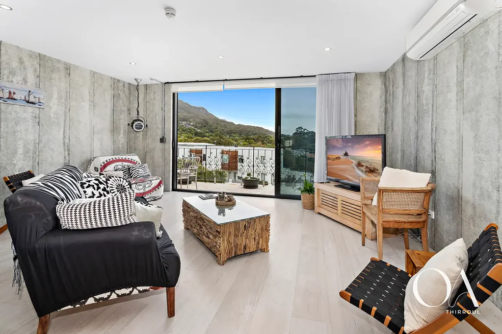 17/1A King Street, Thirroul, NSW 2515